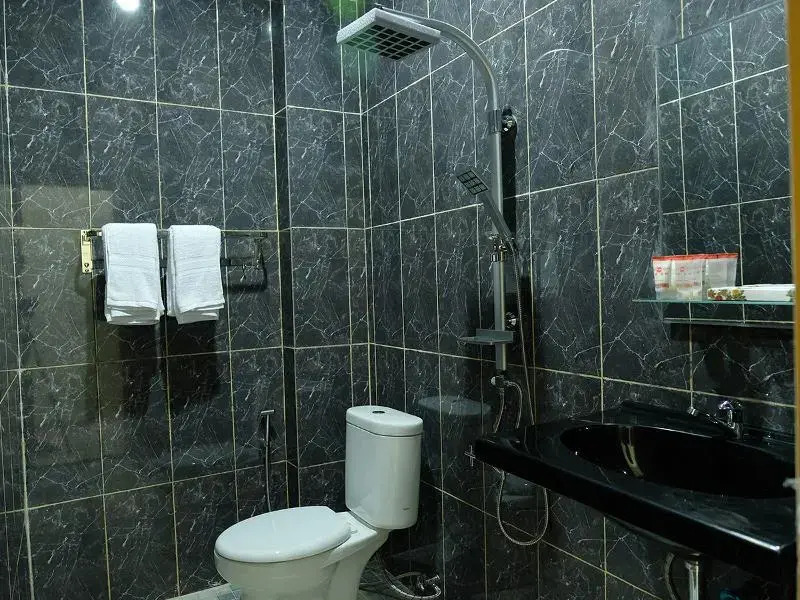 Hotel Mustika by OYO Rooms