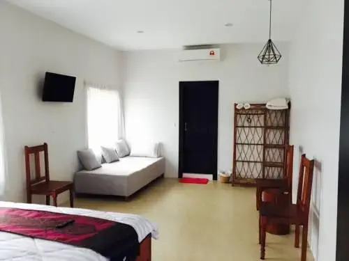 Sophat Villa