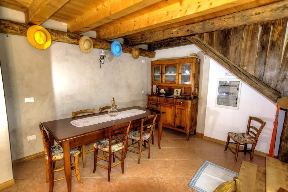 Agriturismo "Antico Borgo"