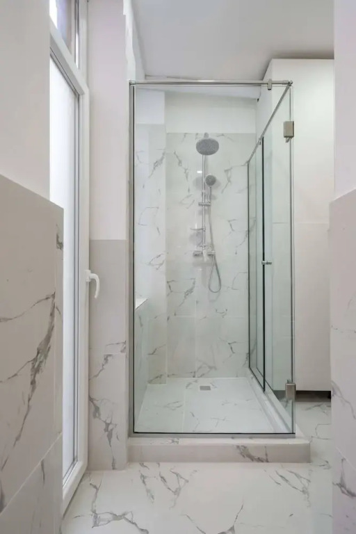 Elegant & Bright 2BR Condos - Steps from Old Town