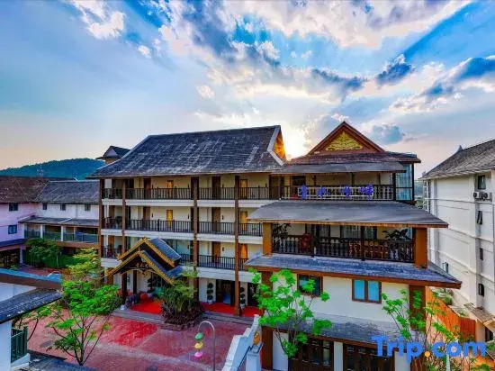 Qingshui Riverside Hotel