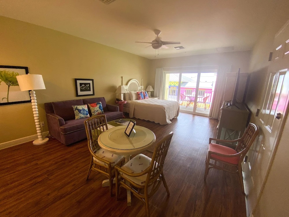 Harbour House At The Inn Unit 308 1 Bedroom Condo by RedAwning, Fort Myers Beach
