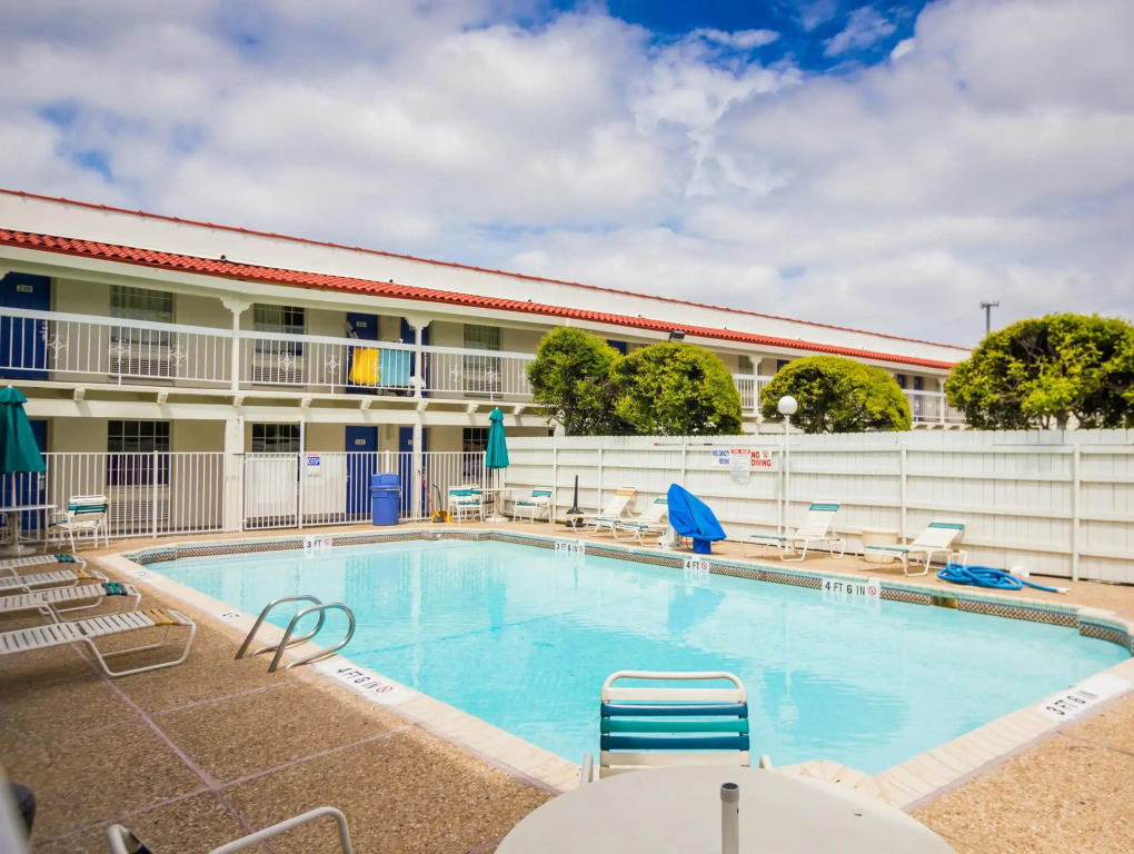 Motel 6-Austin, TX - Midtown