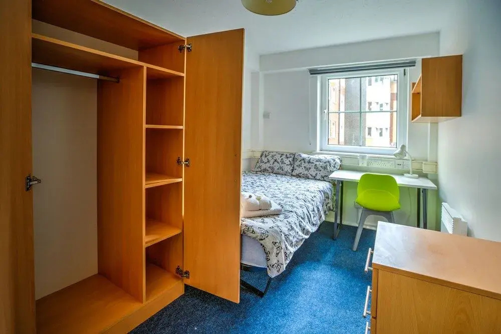 Cosy Rooms for STUDENTS ONLY-Southampton