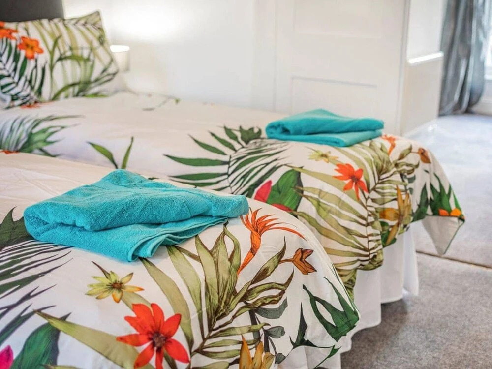 Lovely Villa 3 Kings 1double Sofa bed