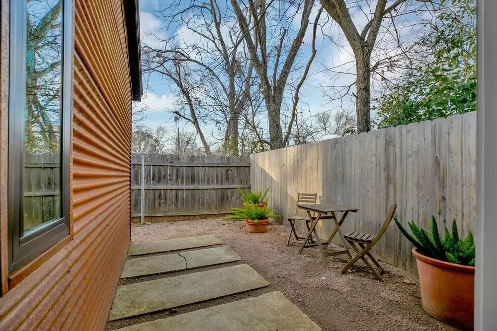 New! Luxury Vacation Cottages W/deck & Patio