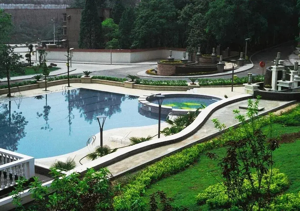 Yichang Guobin Garden Hotel