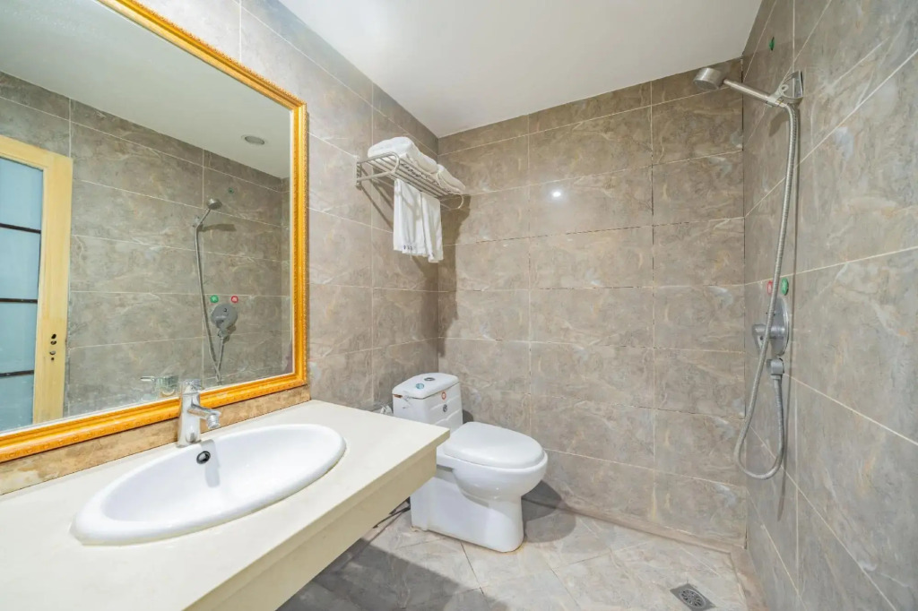 Zhongxian Qiaolin Hotel