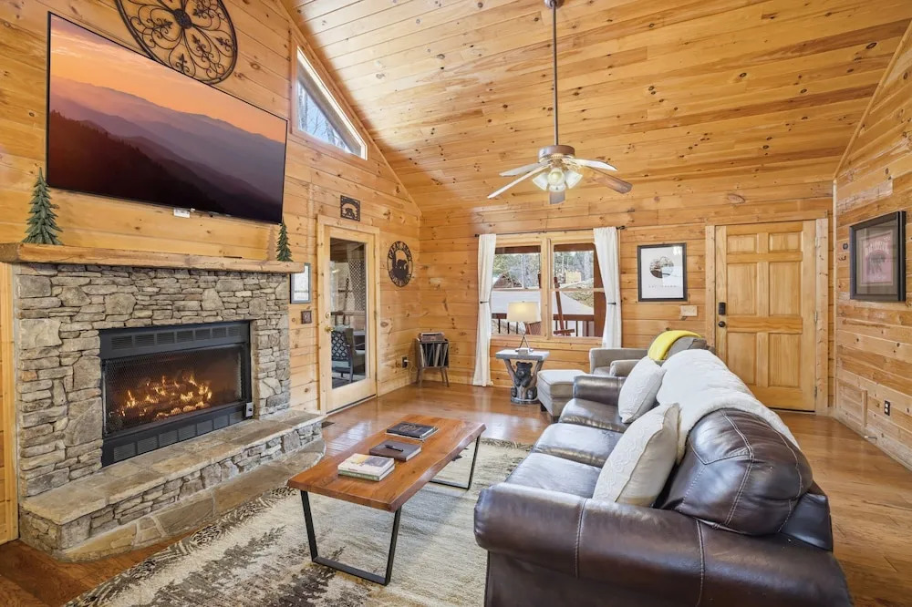 Smoky Grace 1 Bedroom Home