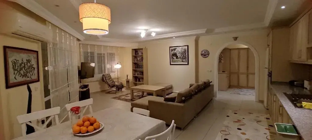 Spacious suite close to the beach