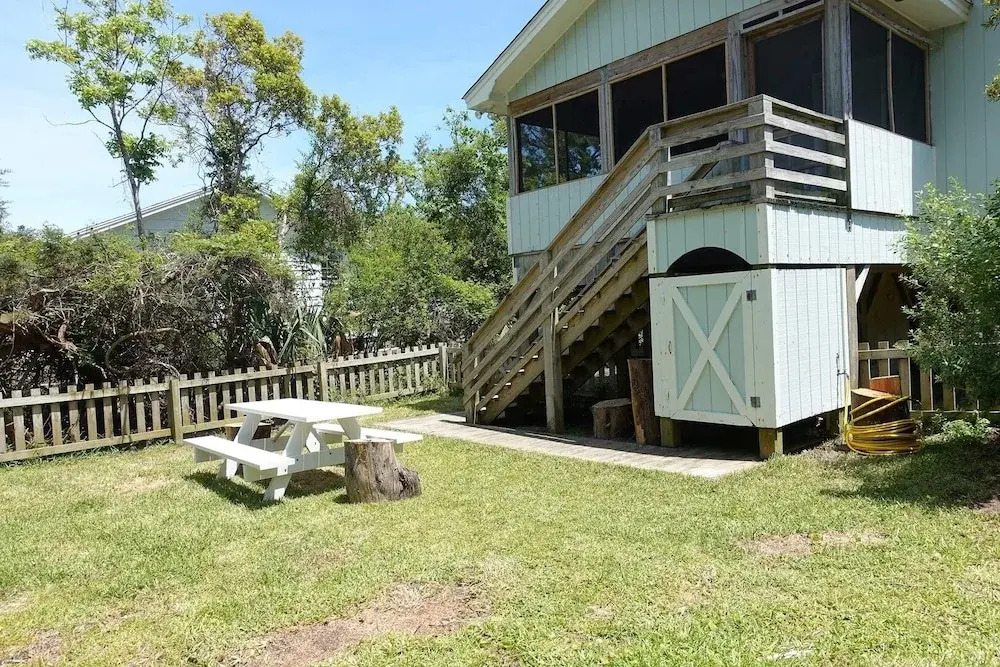 Nutter Tree at Ocracoke - 2 Br Home