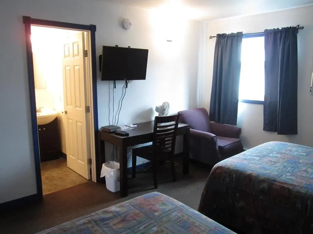 Nisutlin Trading Post Motel