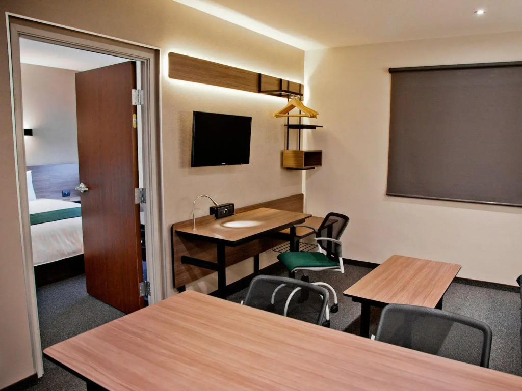 City Express Suites by Marriott Puebla FINSA