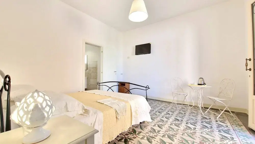 Dimora Maniscalco With Star Vault Ceilings in Matino 2 Bedrooms
