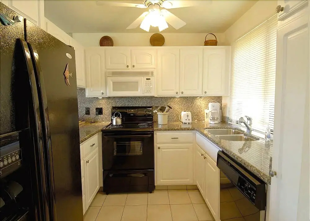 Wailea Ekahi 27B - Two Bedroom Condo with Ocean View