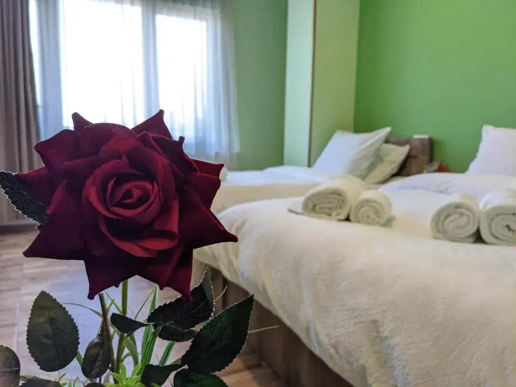 Hotel Serenity