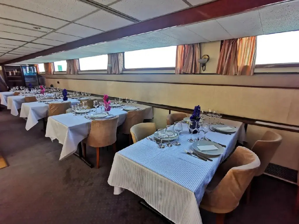 MS DIANA - Nava de croaziera pe Dunare