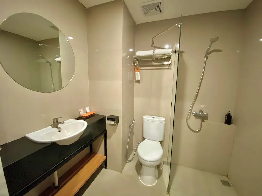 Front One Hotel Gombong