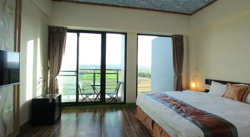 Yiren Hotel