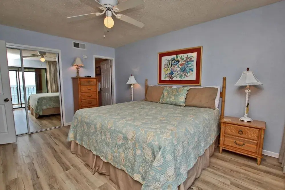 The Edgewater 44
