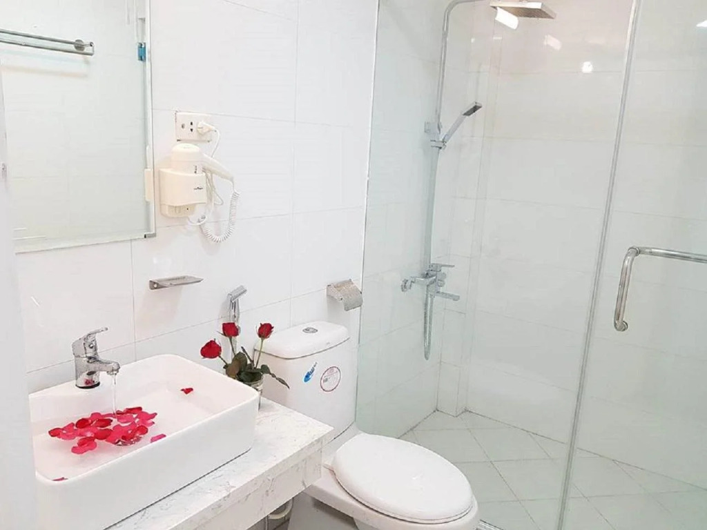 Eco Nest Hotel Đình Ngang