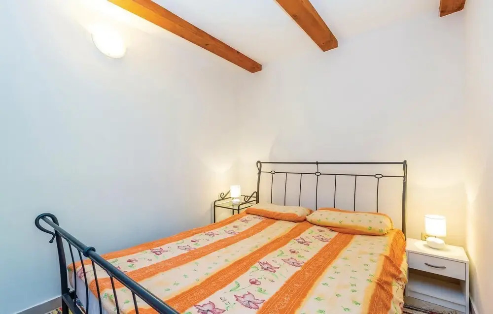 Stunning Home in Banjol With Wifi and 1 Bedrooms