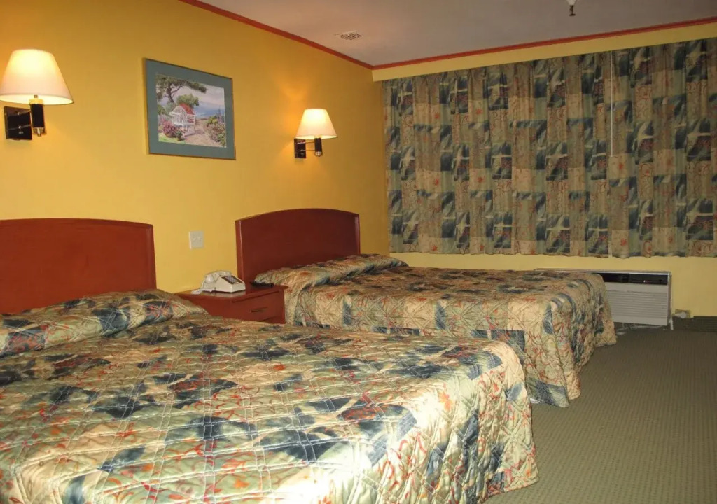 Bay Shore Inn