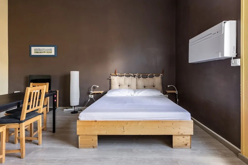 Black Sand Studio by Wonderful Italy