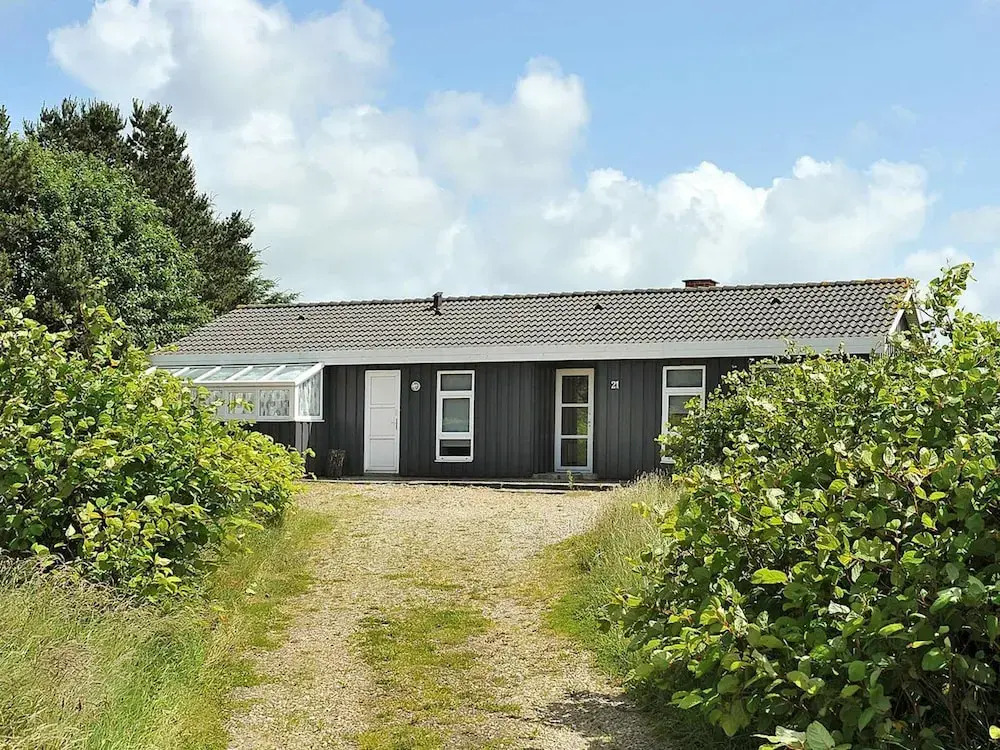 Trendy Holiday Home in Henne With Sauna