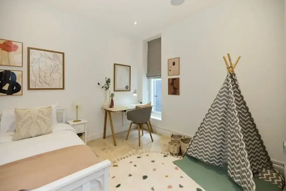 The Camden Park Place - Lovely 4bdr Flat With Garden