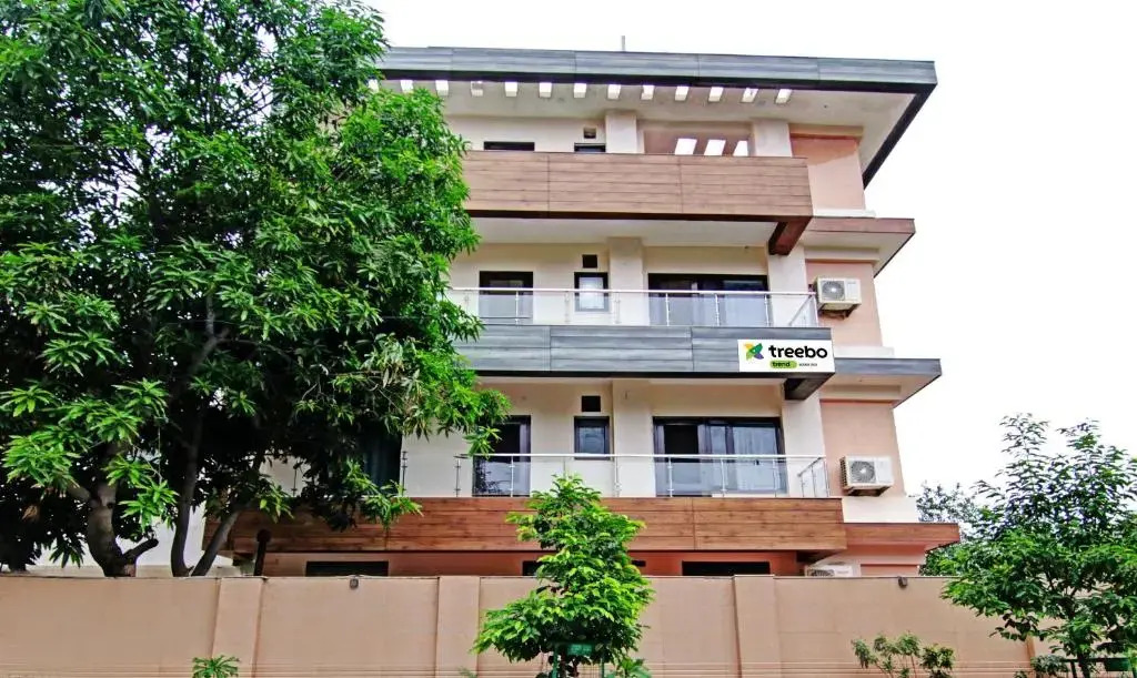 Treebo Modern Stays