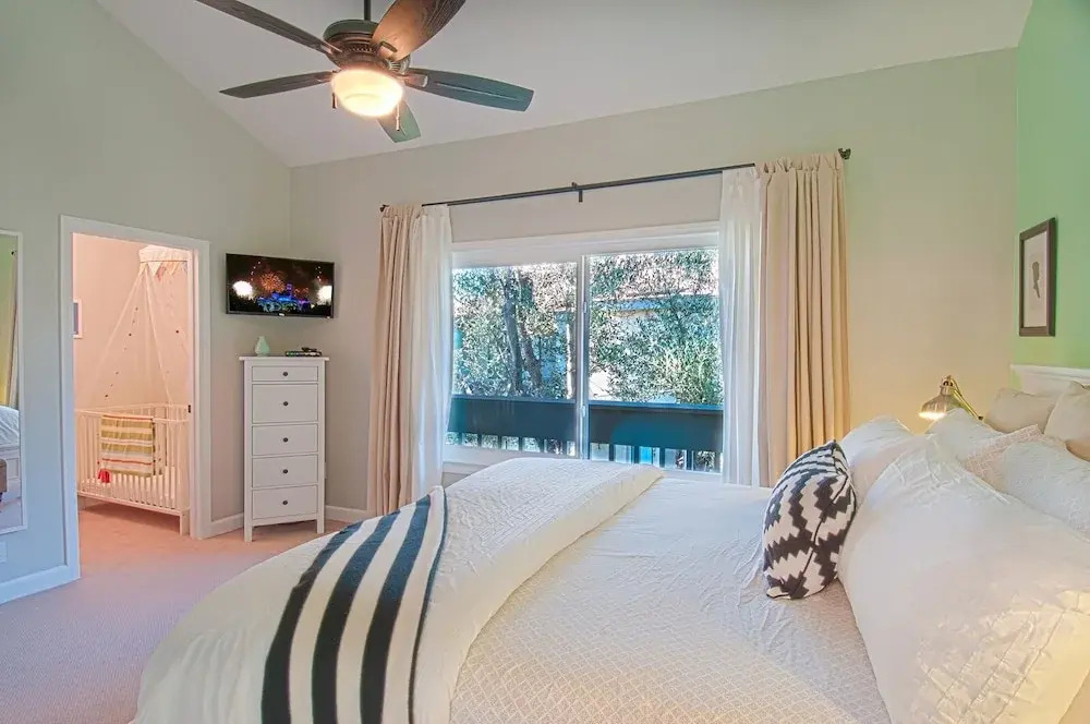 Parent Trap - 3 Br Condo