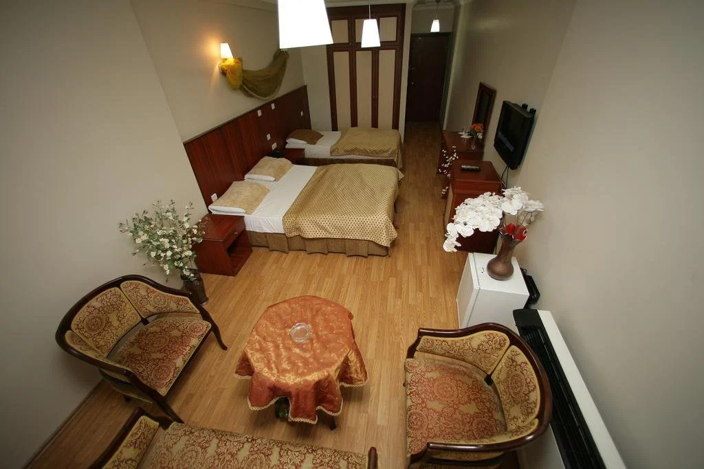 Okutur Hotel