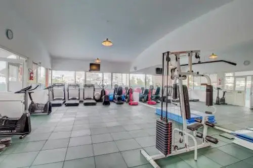 Apartamento Frente A La Playa En Edificio Vanguardia
