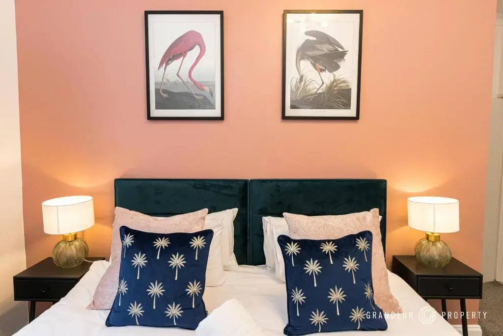 Idyllic 2 bedroom Apartment City Centre, Free Parking