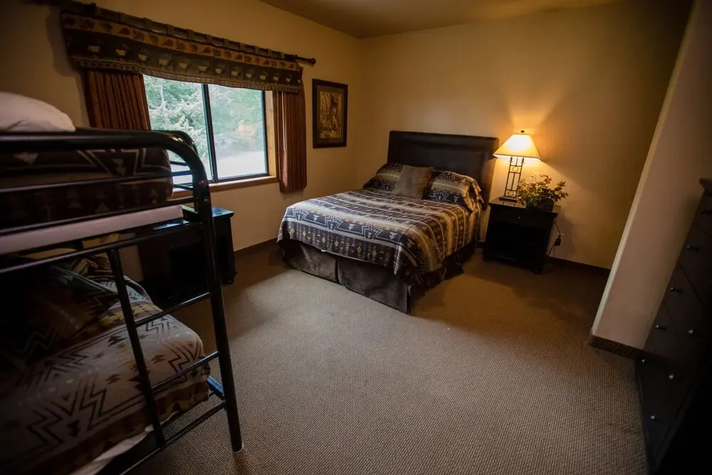 Lewis & Clark Resort
