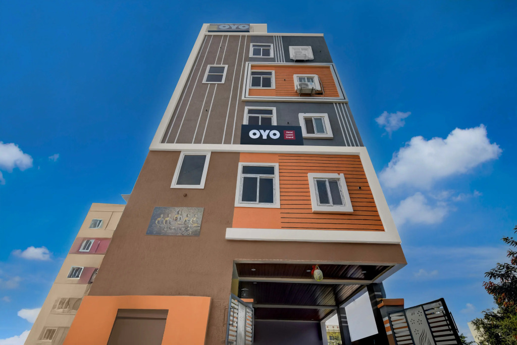 Hotel O by OYO Laxmi Grand