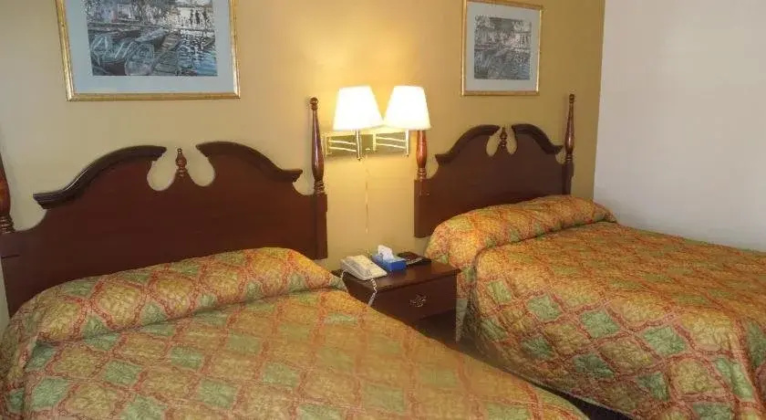 Seneca Clipper Inn