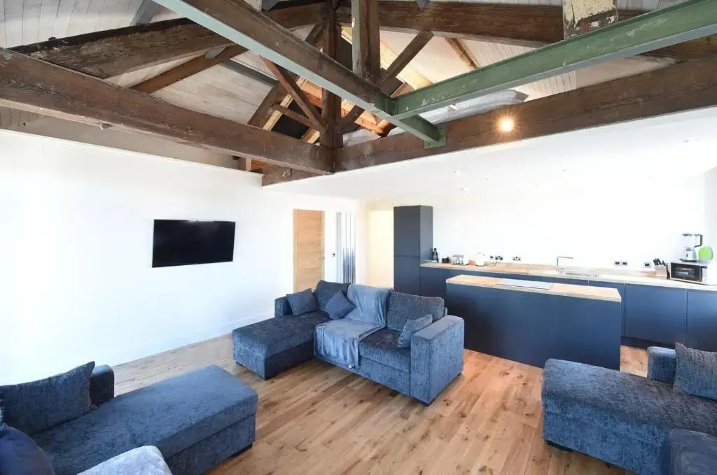 Stunning Penthouse Slps 20 (38 A4)