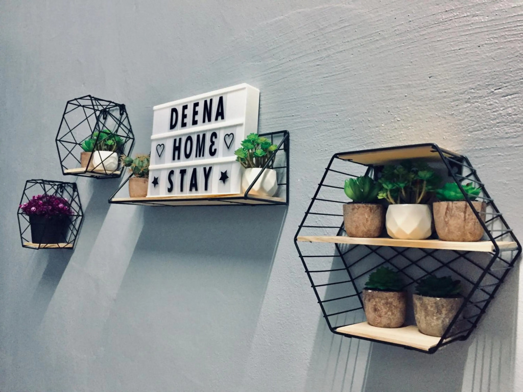 Deena Homestay