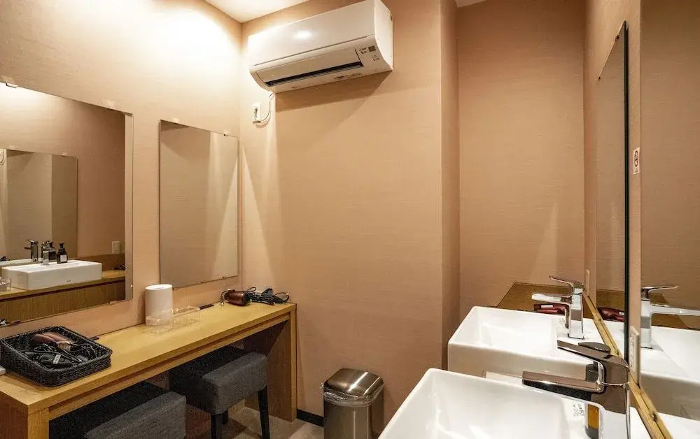 R9 Hostel Tochigi Ekimae - Male Only