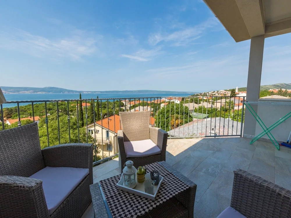 Apartments Lavarin