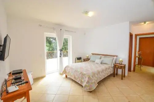 La Réserve Suites