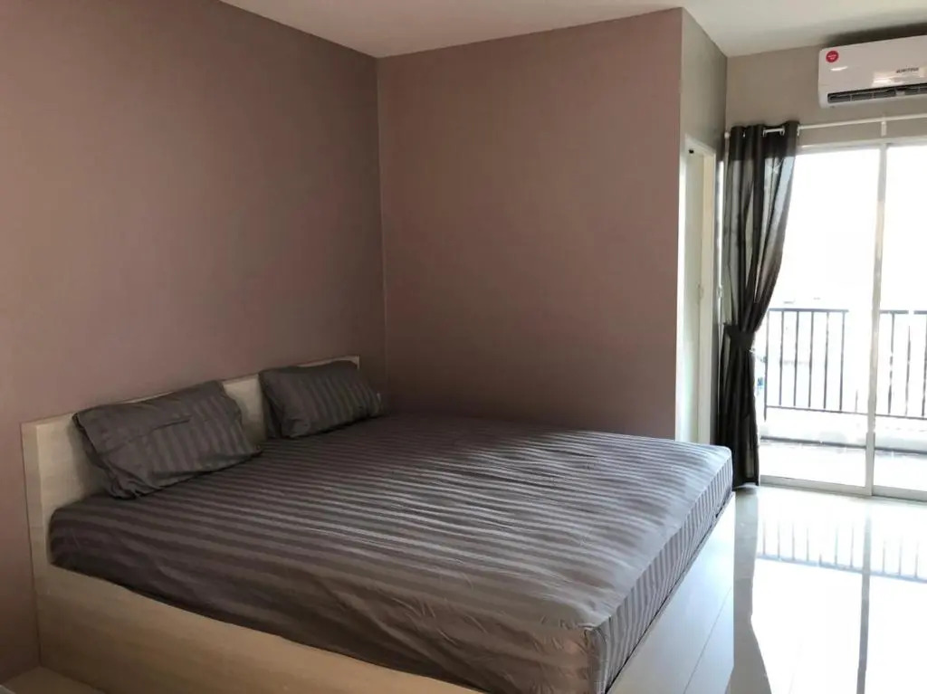 H12, The Stylish Apartment