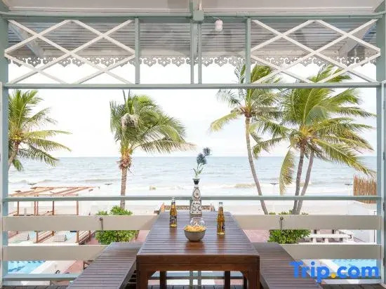 Sleeps 28 | Beachfront Colonial Villa | 6BR | 2 Sea-View Pools | Direct Beach Access