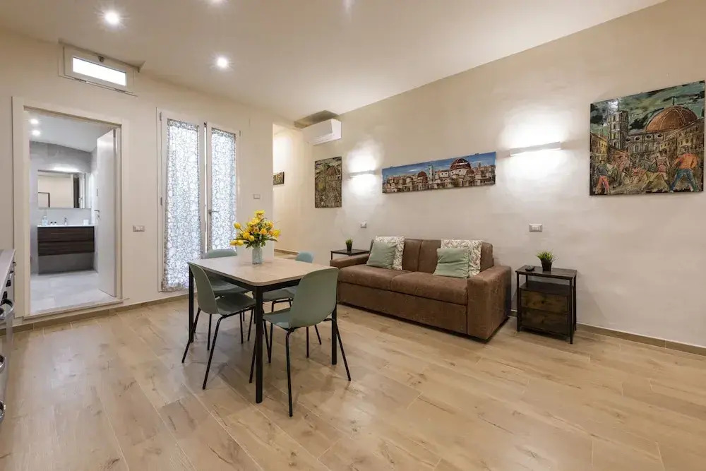 Mercato Contemporary Apartment by Mmega