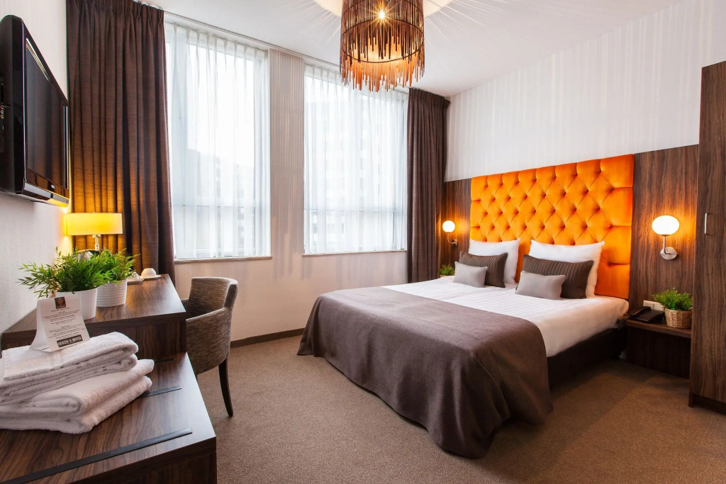 Hotel La Reine