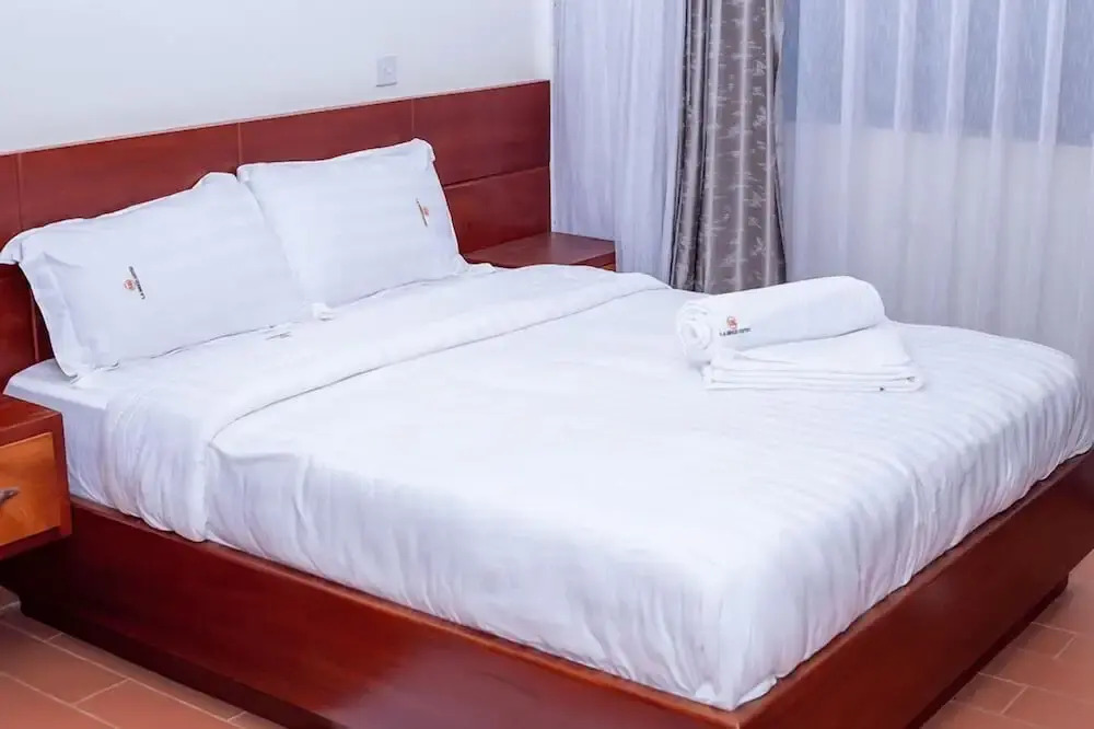 La Brezi Suites