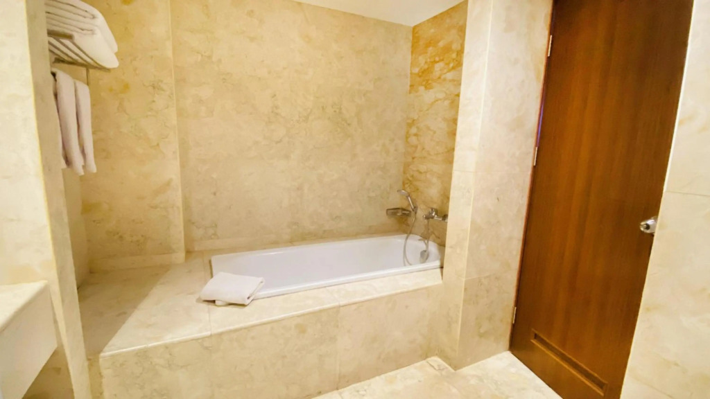 Lorin Dwangsa Solo Hotel