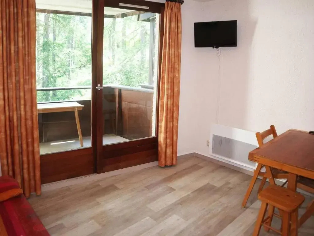 Appartement Les Orres, 1 pièce, 4 personnes - FR-1-322-289